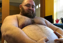 Фото - Мужчина растолстел до 226 килограммов ради фанатов на порносайте