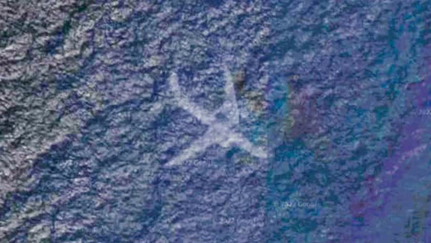 Фото - На картах Google обнаружили загадочный объект в Атлантическом океане