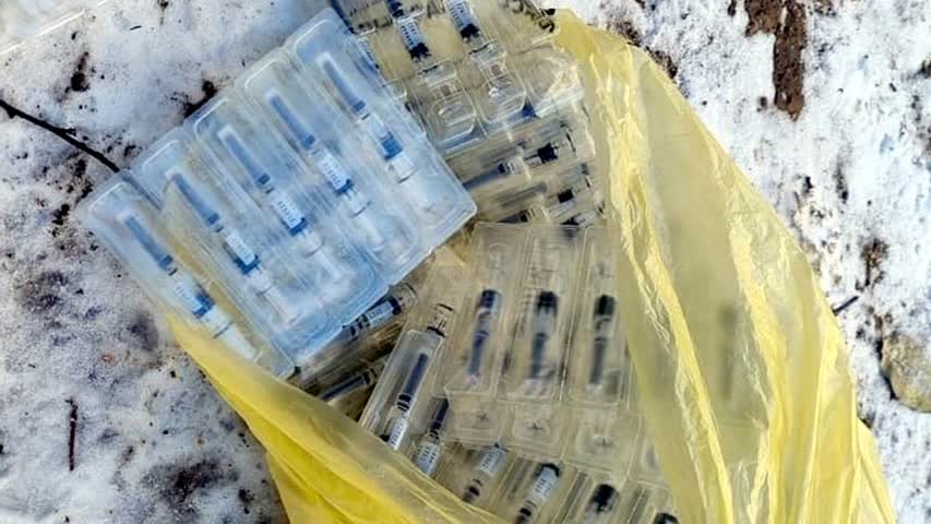Фото - Сообщение о выброшенных в Ижевске вакцинах оказалось недостоверным: Фактчекинг